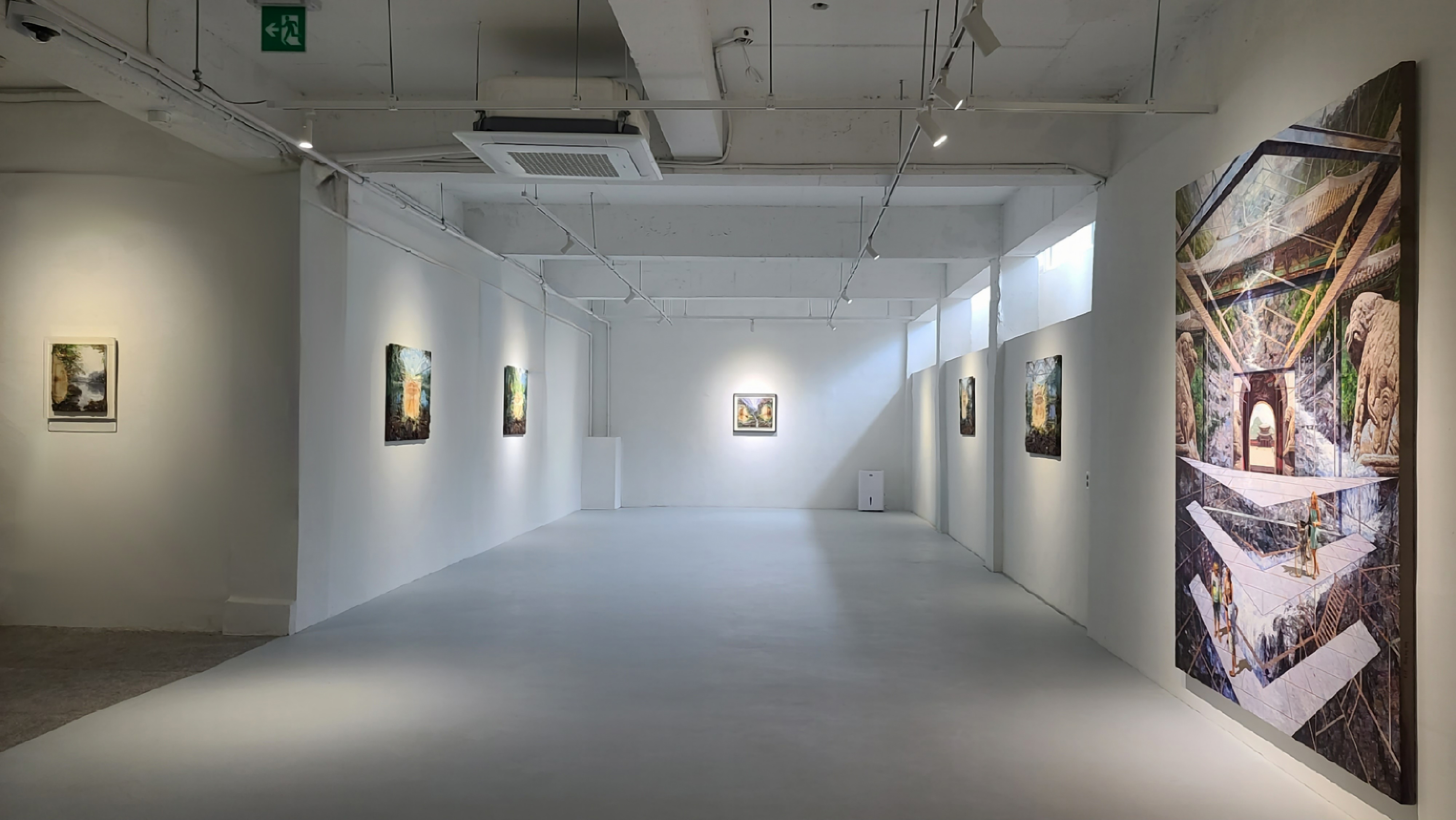 Installation view of Space of Contemplation: Glimpse of Memories at Gallery SpaceTime, Gyeongju, 2026